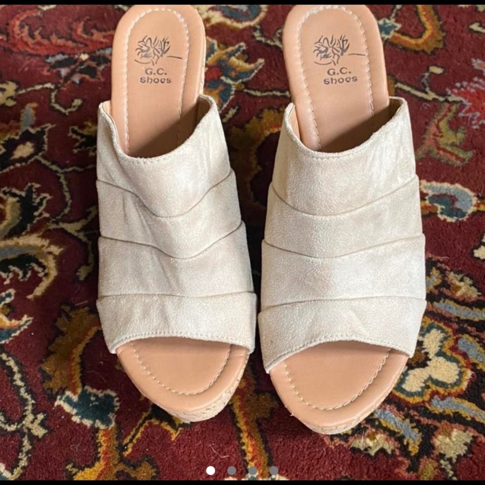 G.C. Shoes, summery wedges, size 9.5